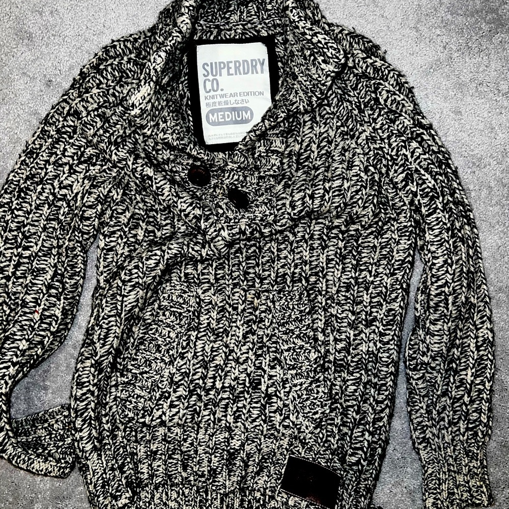 Superdry knitted sweater (Medium).